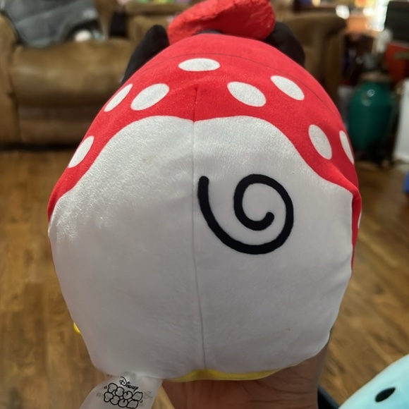 Disney Tsum Tsum Minnie Mouse Plush 8.5" Stuffed Toy Red Bow Polka Dots Soft - Picture 2 of 4